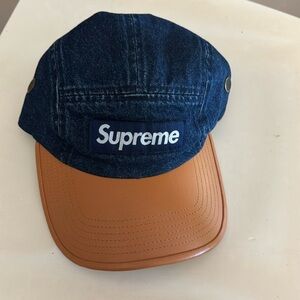 Supreme Strapback hat.
